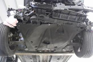 Renault Captur  picture 16