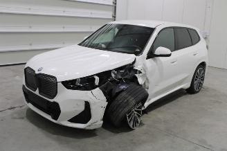 Schadeauto BMW iX1  2023/12