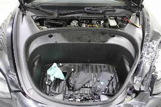 Tesla Model 3  picture 15