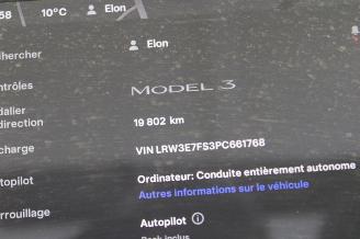 Tesla Model 3  picture 13