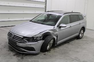 Voiture accidenté Volkswagen Passat  2024/2