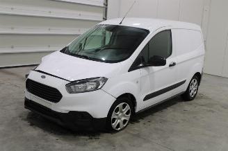 Unfall Kfz Van Ford Transit Courier Van Transit Courier 2023/3
