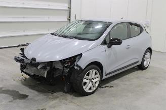 Coche accidentado Renault Clio  2024/6
