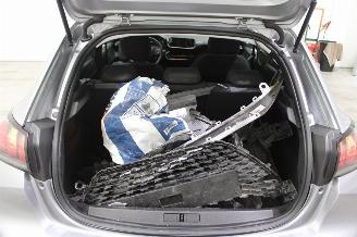 Peugeot 208  picture 22