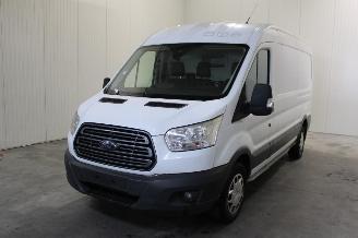 krockskadad bil auto Ford Transit  2016/6