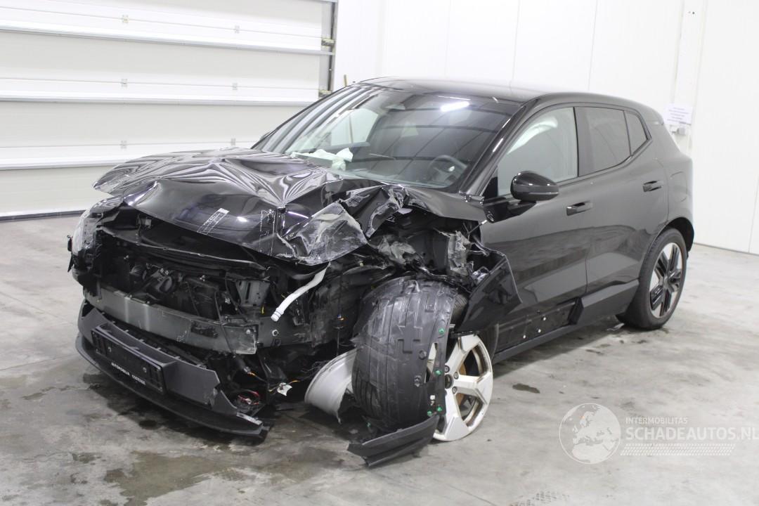Volvo EX30 