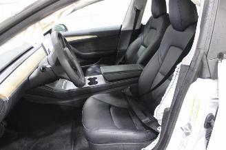 Tesla Model 3  picture 10