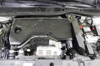 Peugeot 208  picture 16