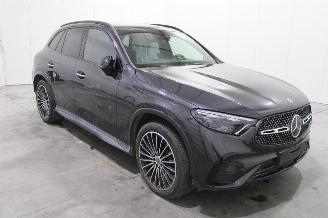 Mercedes GLC 200 picture 3