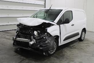 Schadeauto Toyota ProAce CITY 2024/5