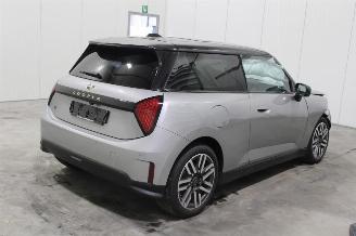Mini Cooper E picture 3