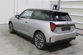 Mini Cooper E picture 4