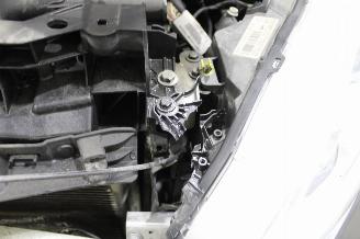 Peugeot 208  picture 19