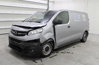 Schadeauto Opel Vivaro  2021/10