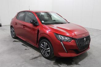 Peugeot 208  picture 2