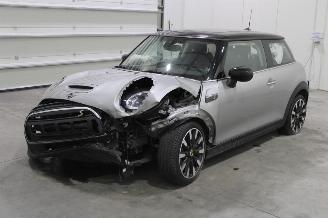 Schadeauto Mini Cooper SE 2023/2