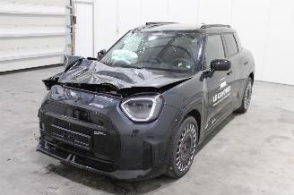 krockskadad bil auto Mini Aceman SE 2024/11