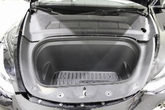 Tesla Model Y  picture 14