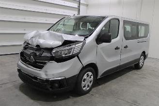 Damaged car Renault Trafic  2024/5