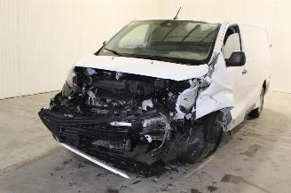 Salvage car Toyota ProAce CITY 2025/1