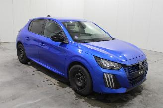 Peugeot 208  picture 2