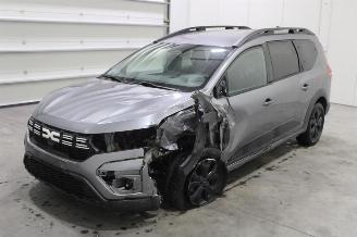 Vaurioauto  passenger cars Dacia Jogger  2024/10