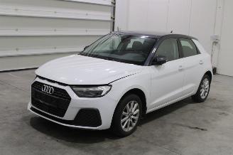 Schadeauto Audi A1  2020/1