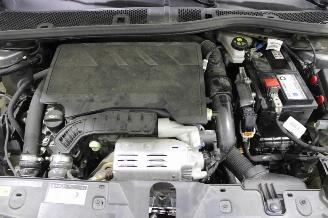 Peugeot 2008  picture 14