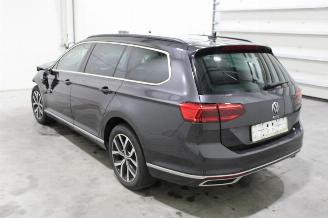 Volkswagen Passat  picture 4