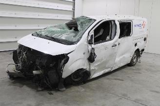 demontáž osobní automobily Peugeot Expert  2024/2