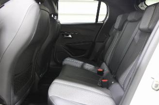 Peugeot 208  picture 12