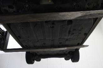 Peugeot 208  picture 18