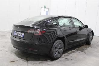 Tesla Model 3  picture 3