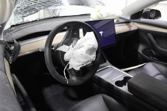 Tesla Model 3  picture 10