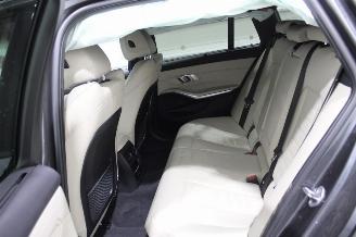 BMW 3-serie 320 picture 12