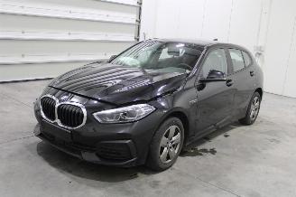 demontáž osobní automobily BMW 1-serie 116 2022/11