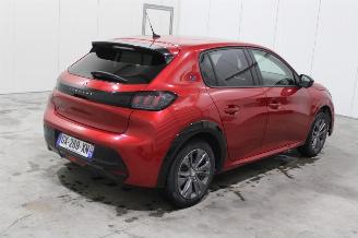Peugeot 208  picture 3