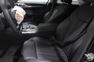 BMW i4  picture 11