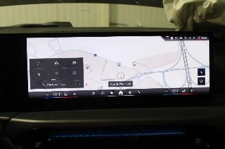 BMW i4  picture 14