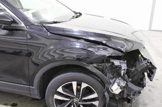 Volkswagen T-Roc  picture 7
