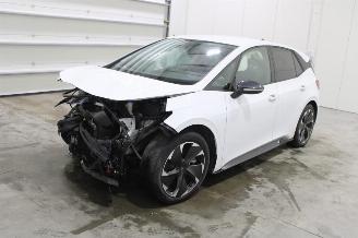 krockskadad bil auto Cupra Born  2023/11
