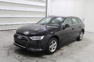 Unfallwagen Audi A4  2023/3