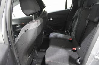 Peugeot 208  picture 11
