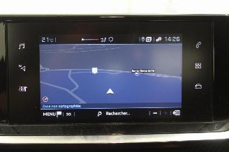 Peugeot 208  picture 13