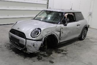 krockskadad bil auto Mini Cooper C 2024/9