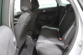 Opel Crossland X picture 12