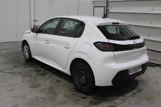 Peugeot 208  picture 4