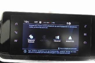 Peugeot 208  picture 14