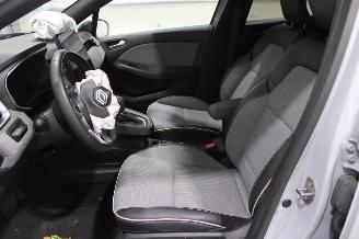 Renault Clio  picture 10