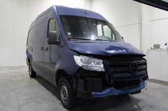 Mercedes Sprinter  picture 2